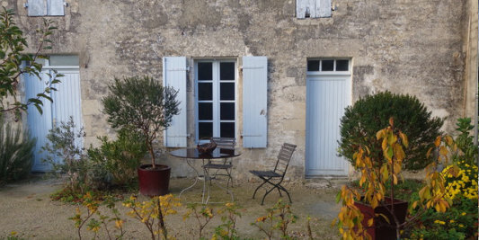 Terrasse vor dem Haus